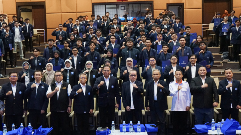 Regenerasi Kepemimpinan dan Ekskalasi Karakter, 200 Ketua Organisasi Kemahasiswaan IPB University Dikukuhkan