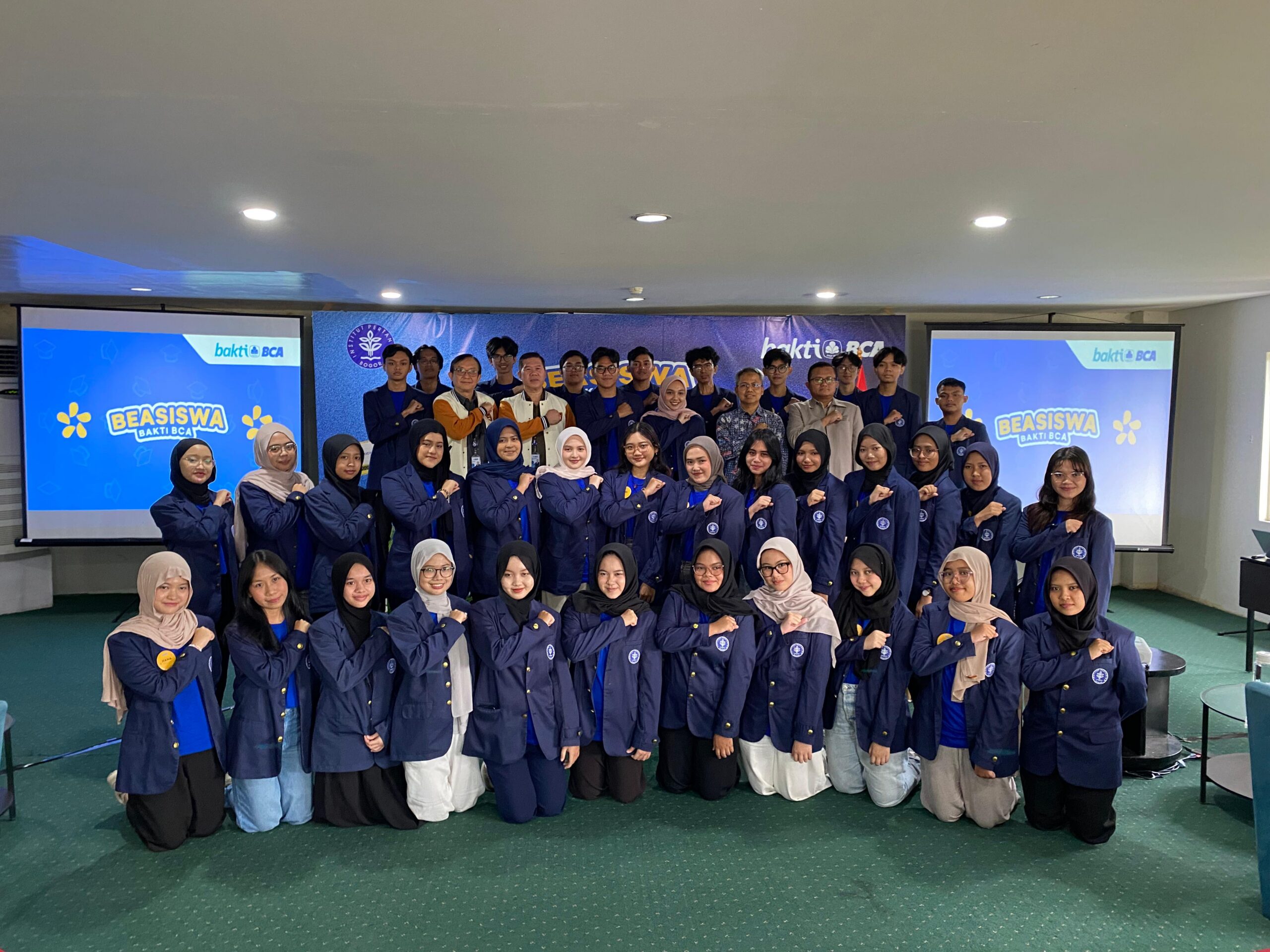 Read more about the article Bakti BCA Gelar Transformational Workshop 2026, Mahasiswa IPB University Ikuti Pembekalan Proyek Sosial