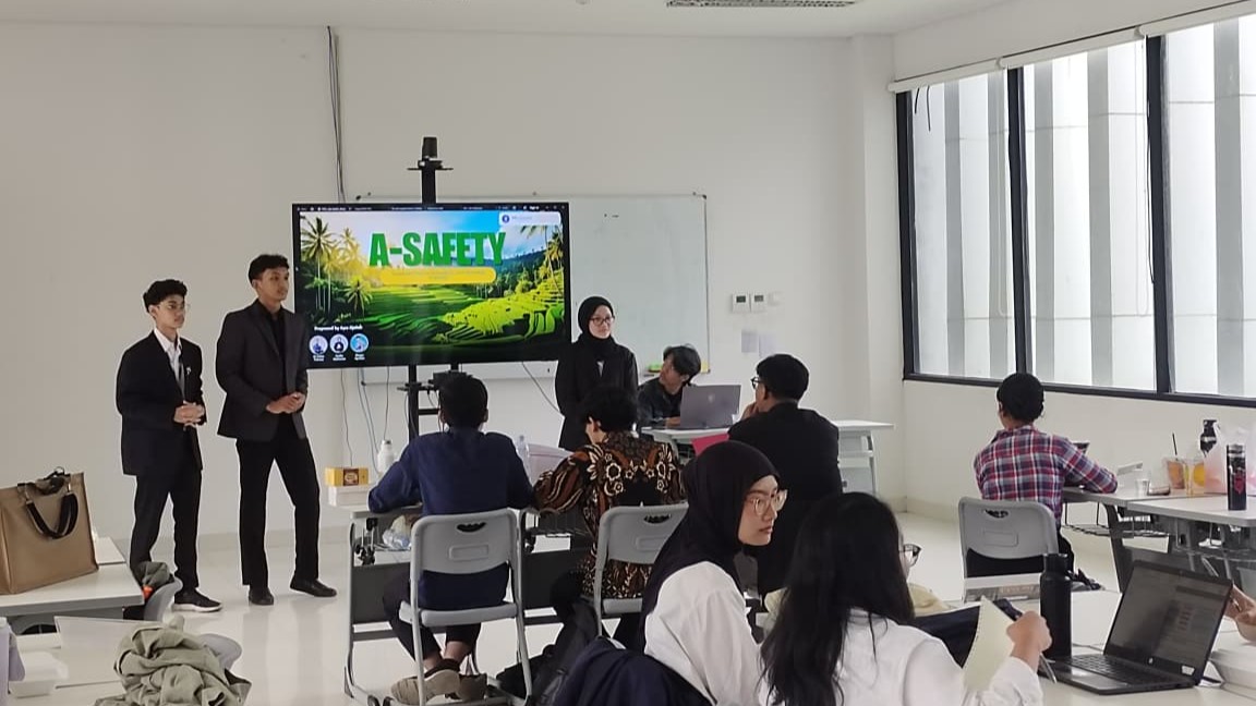 Read more about the article Atmosfer Kompetitif Memuncak di Babak Semifinal dan Final LCC IPB Excellence Challenge 2026