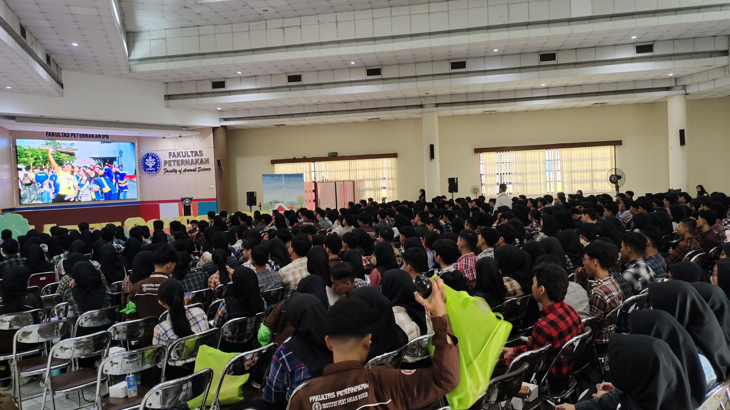 Read more about the article IPB Prestasi Kenalkan Beragam Peluang Prestasi kepada Mahasiswa Baru Fakultas Peternakan melalui Meet Cowboy 62